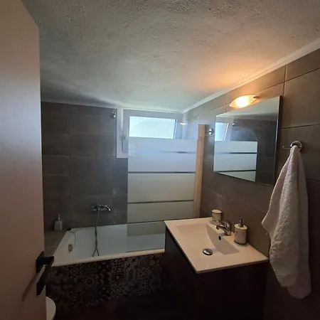 شقة Mainalo View House